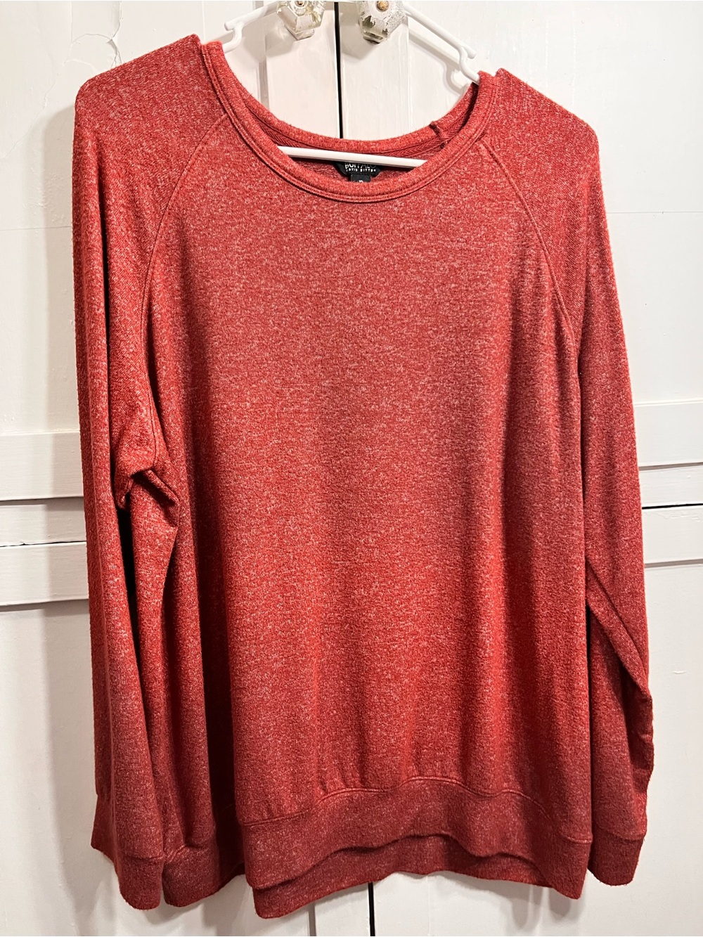 Buffalo David Bitton Women's Heathered Red Crewneck Sweatshirt
